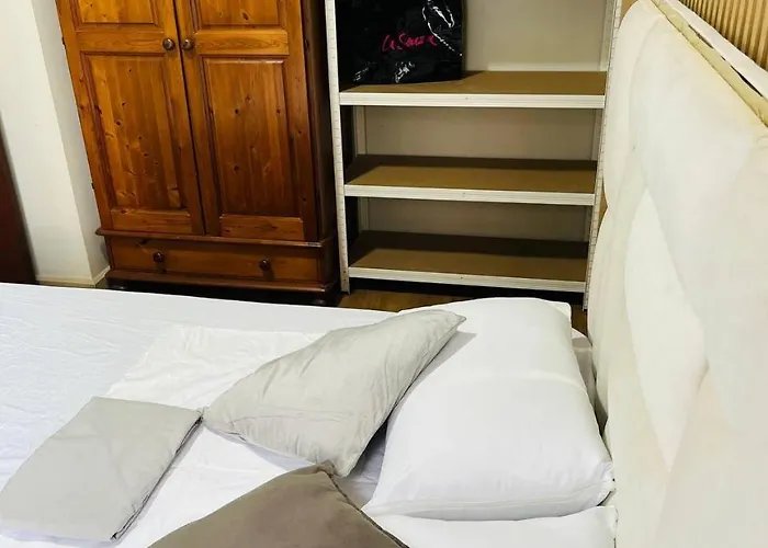Family Staycation 4*