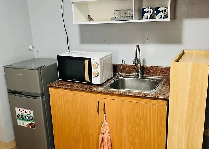Aparthotel Family Staycation Manila